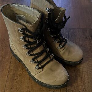 Sorel Beige Lace-Up Boots with Black Accents